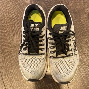 Nike zoom Pegasus 32 shoes